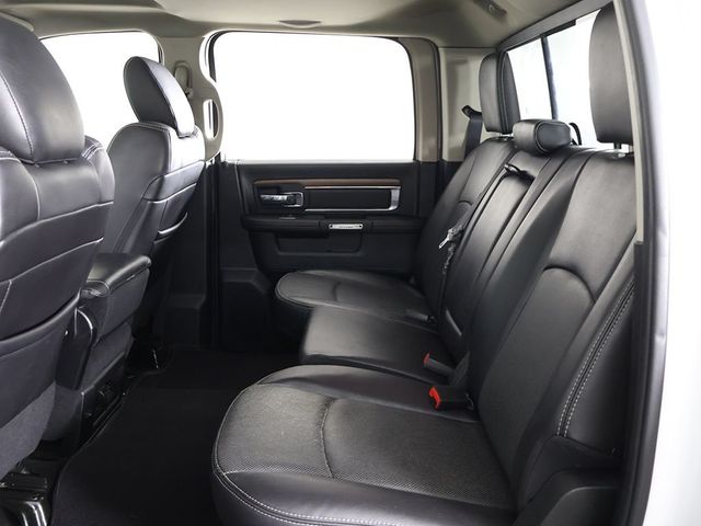 2017 Ram 1500 Laramie 4x4 Crew Cab 5'7" Box - 23027559 - 33
