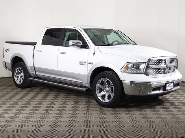 2017 Ram 1500 Laramie 4x4 Crew Cab 5'7" Box - 23027559 - 52