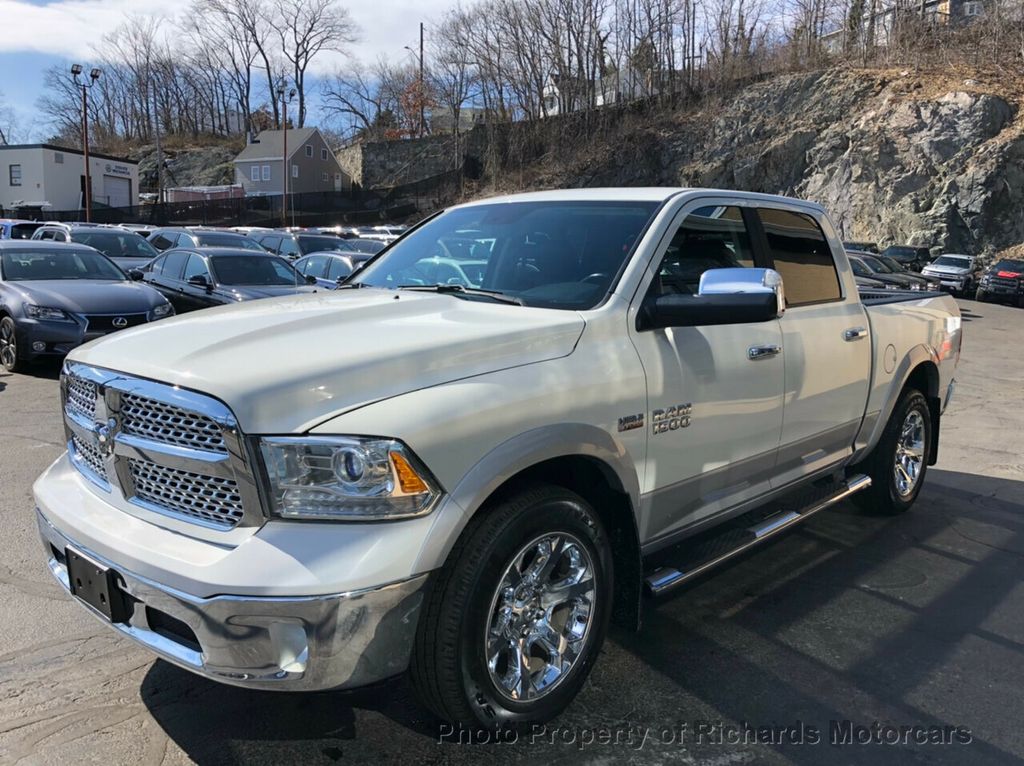 2017 Ram 1500 Laramie 4x4 Crew Cab 5'7" Box - 20622748 - 6