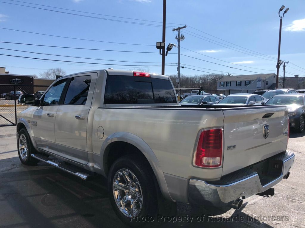 2017 Ram 1500 Laramie 4x4 Crew Cab 5'7" Box - 20622748 - 7