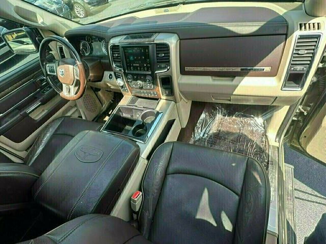 2017 Ram 1500 Laramie 4x4 Crew Cab 5'7" Box - 23054976 - 9