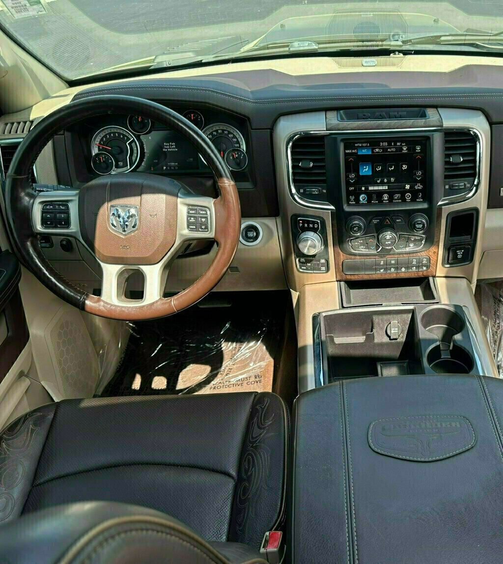 2017 Ram 1500 Laramie 4x4 Crew Cab 5'7" Box - 23054976 - 21
