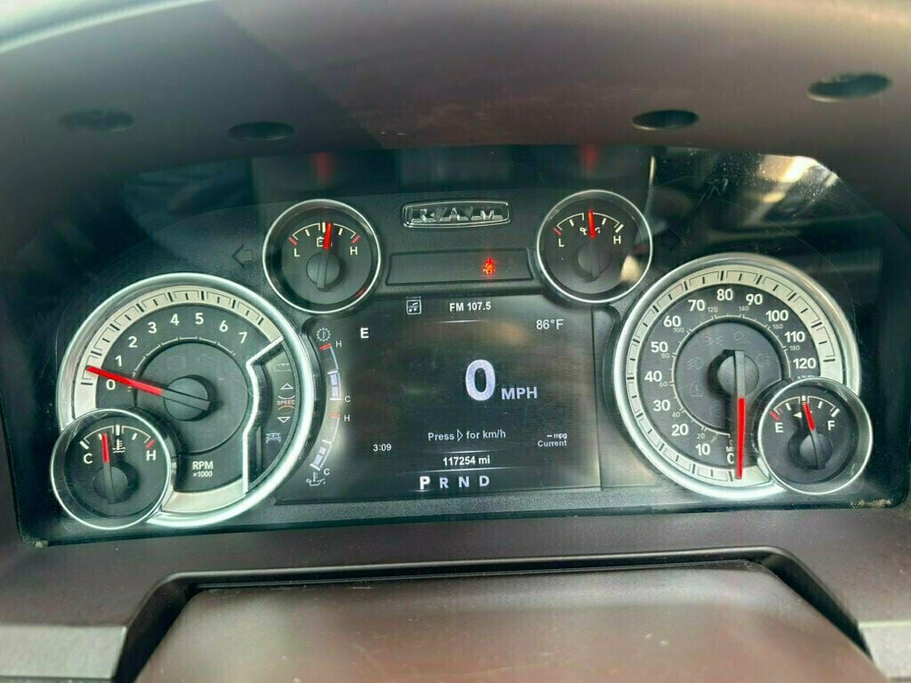 2017 Ram 1500 Laramie 4x4 Crew Cab 5'7" Box - 23054976 - 28