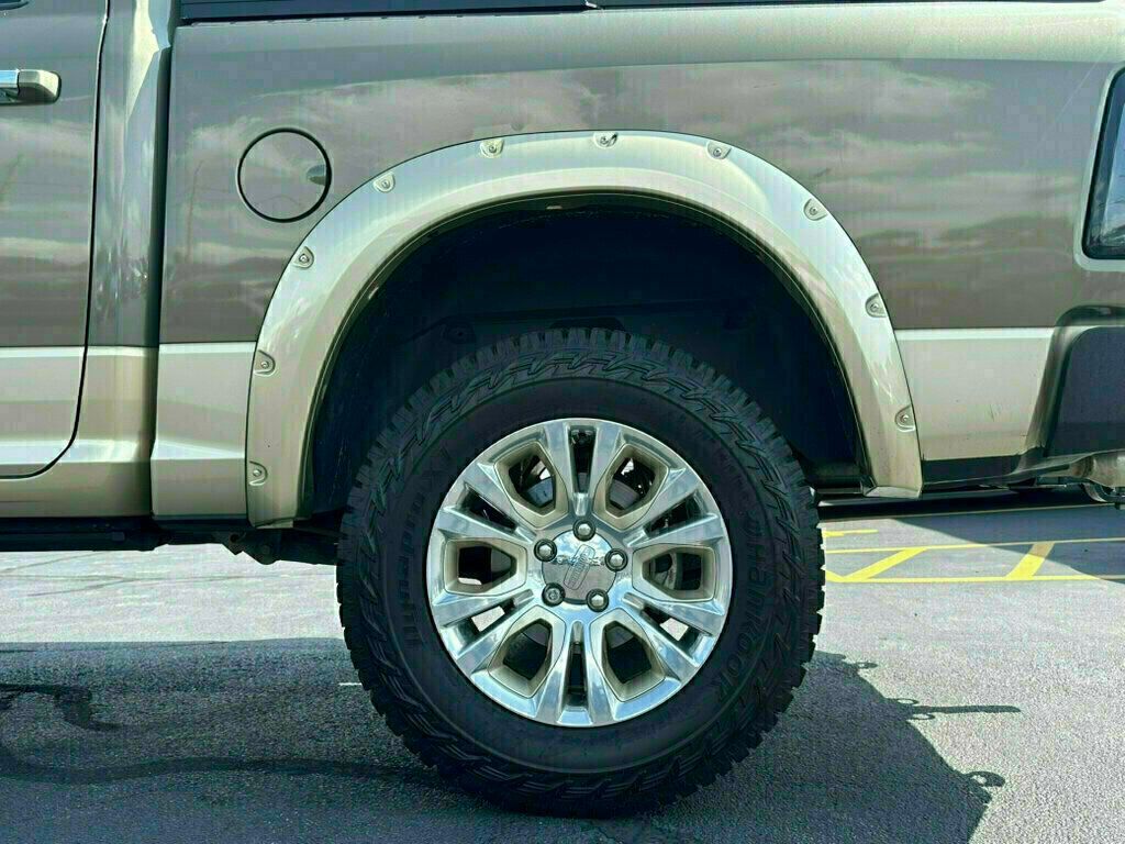 2017 Ram 1500 Laramie 4x4 Crew Cab 5'7" Box - 23054976 - 32
