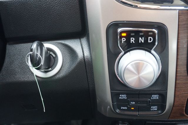 2017 Ram 1500 LARAMIE, 4X4, PREMIUM WHEELS, NAVIGATION, BACKUP CAMERA - 22993676 - 26