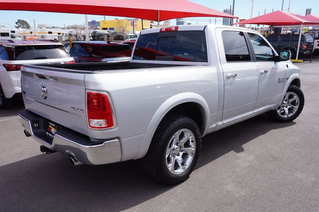 2017 Ram 1500 LARAMIE, 4X4, PREMIUM WHEELS, NAVIGATION, BACKUP CAMERA - 22993676 - 5