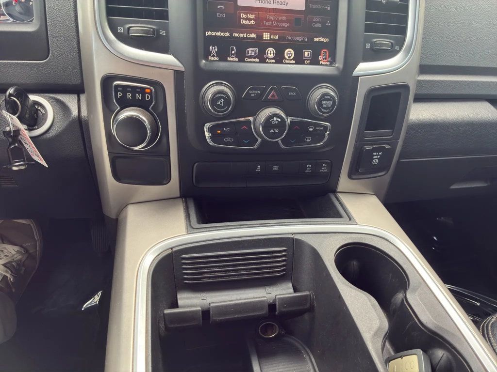 2017 Ram 1500 Lone Star Silver 4x2 Crew Cab 5'7" Box - 23062607 - 12
