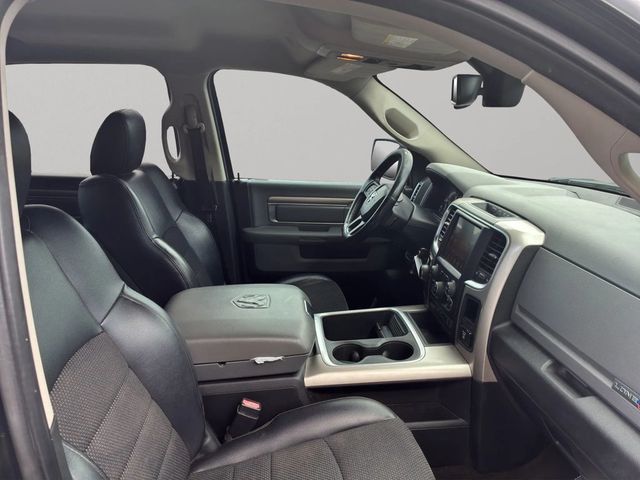 2017 Ram 1500 Lone Star Silver 4x2 Crew Cab 5'7" Box - 23062607 - 15