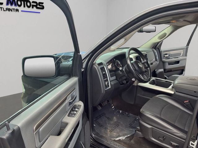2017 Ram 1500 Lone Star Silver 4x2 Crew Cab 5'7" Box - 23062607 - 18