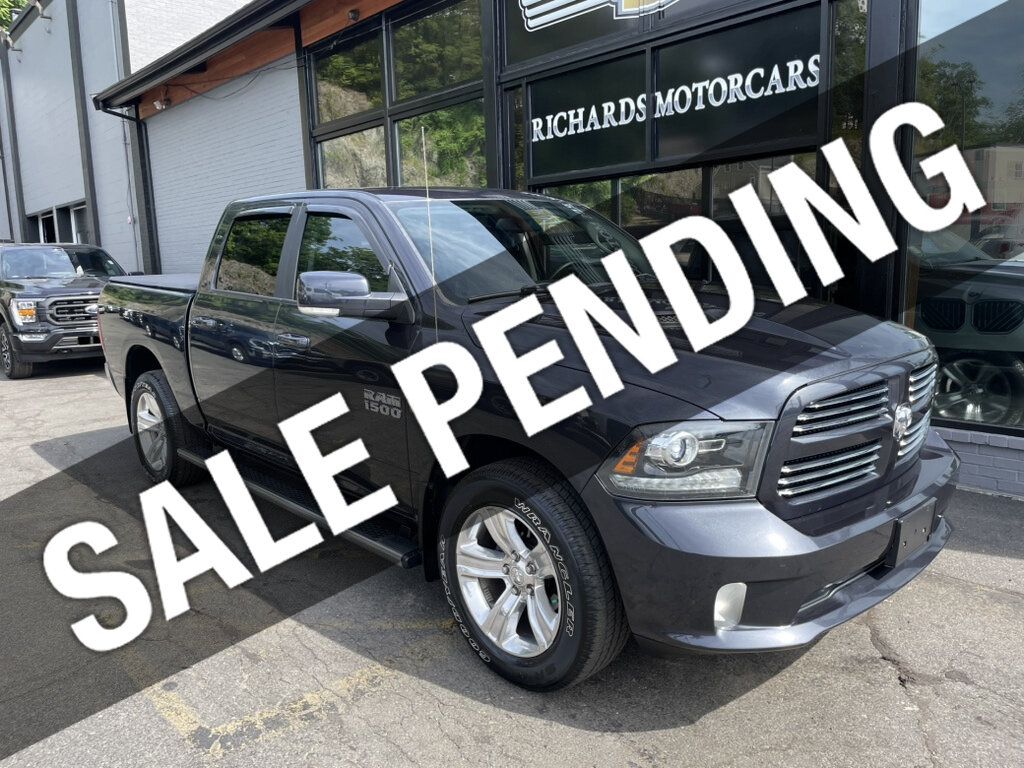 2017 Ram 1500 Night 4x4 Crew Cab 5'7" Box - 23044872 - 0