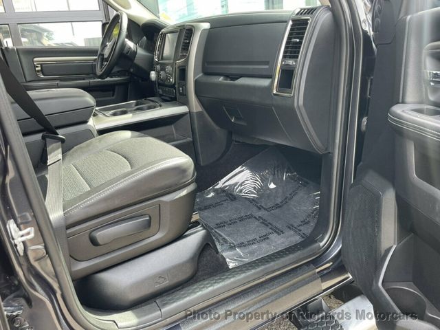 2017 Ram 1500 Night 4x4 Crew Cab 5'7" Box - 23044872 - 18