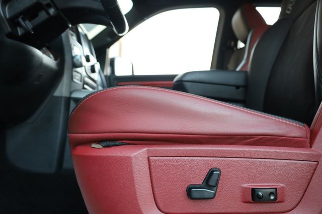 2017 Ram 1500 Rebel 4x4 Crew Cab 5'7" Box - 22970722 - 17