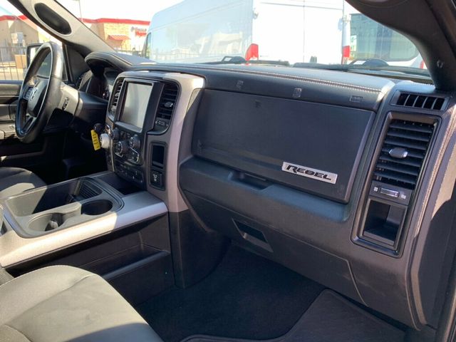 2017 Ram 1500 Rebel 4x4 Crew Cab 5'7" Box Navi/sunroof - 22997178 - 43