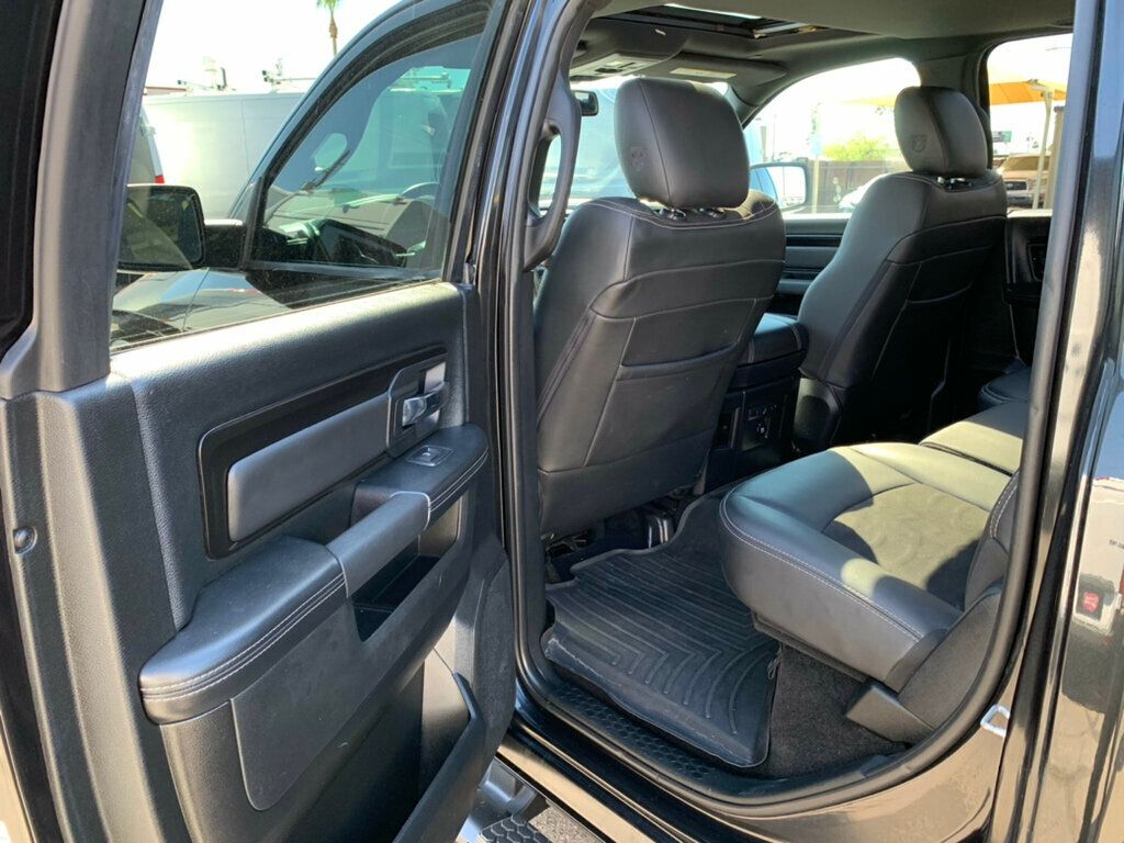 2017 Ram 1500 Rebel 4x4 Crew Cab 5'7" Box Navi/sunroof - 22997178 - 56