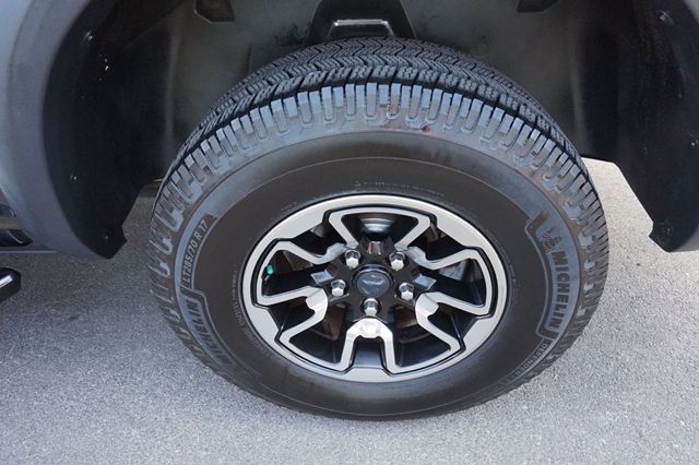 2017 Ram 1500 REBEL, 4X4, PREMIUM WHEELS, RUNNING BOARDS, LEATHER SEATS - 23064061 - 11