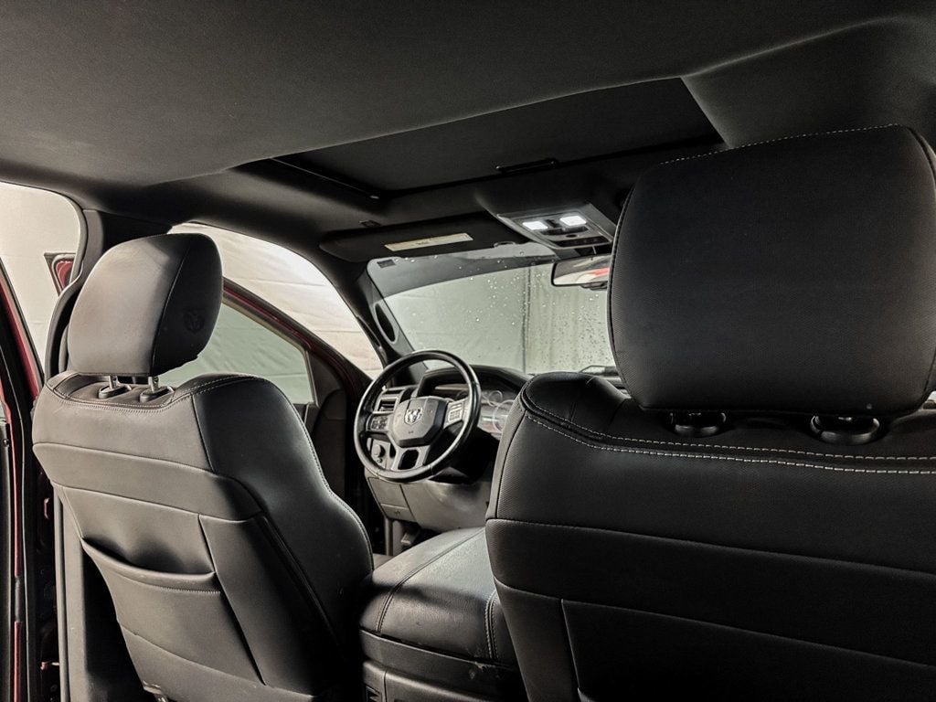 2017 Ram 1500 REBEL CREW CAB 4X4 5.7L HEMI - 22989804 - 10