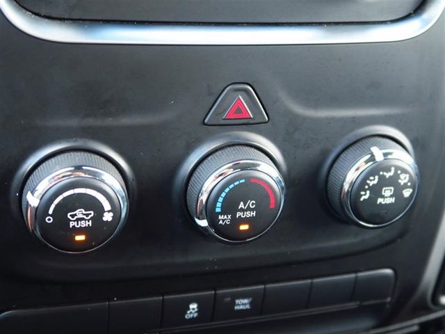 2017 Ram 1500 SLT 4x4 Quad Cab 6'4" Box - 16977721 - 22