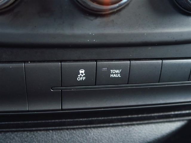 2017 Ram 1500 SLT 4x4 Quad Cab 6'4" Box - 16977721 - 24