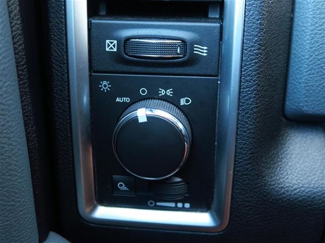 2017 Ram 1500 SLT 4x4 Quad Cab 6'4" Box - 16977721 - 27