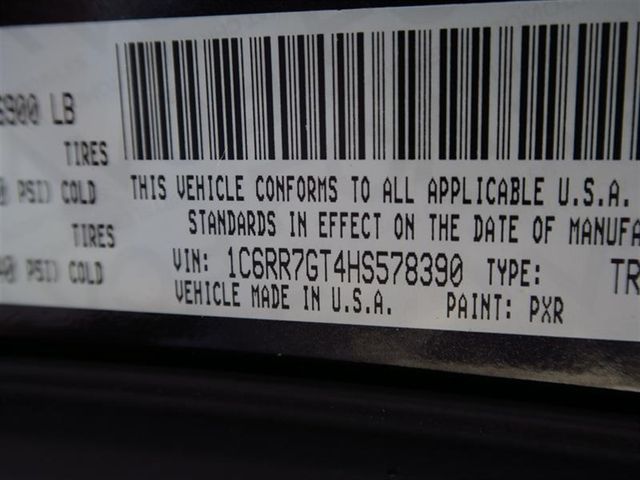 2017 Ram 1500 SLT 4x4 Quad Cab 6'4" Box - 16977721 - 31