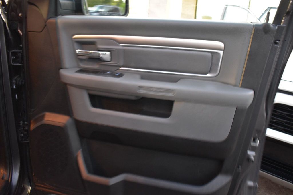 2017 Ram 1500 SLT 4x4 Quad Cab 6'4" Box - 22928316 - 38