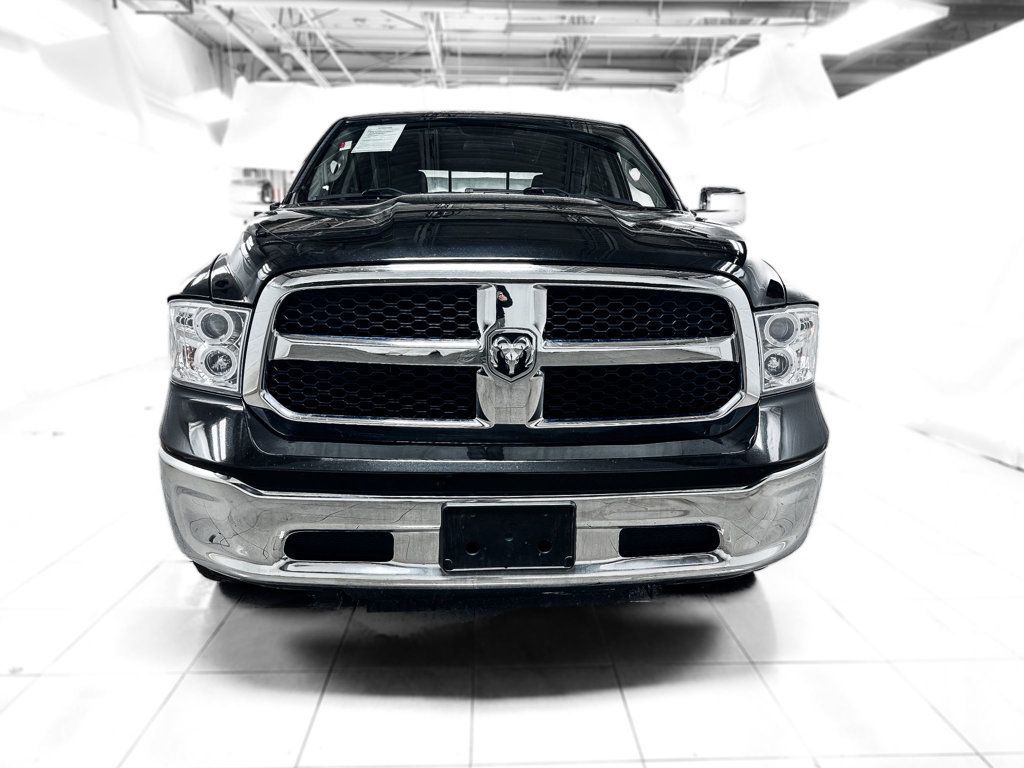 2017 Ram 1500 SLT photo 2