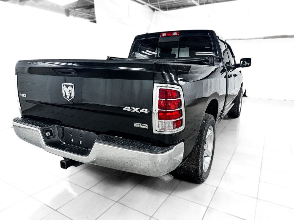 2017 Ram 1500 SLT QUAD CAB 4WD - 22768704 - 4