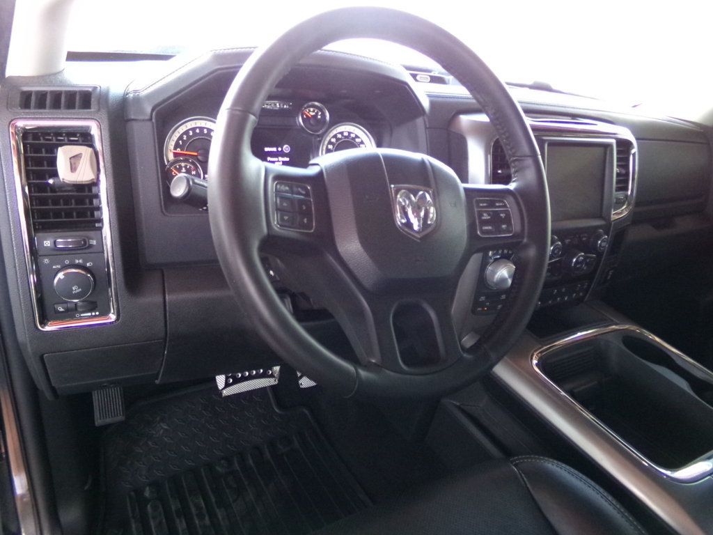 2017 Ram 1500 Sport 4x4 Crew Cab 5'7" Box - 23024778 - 10