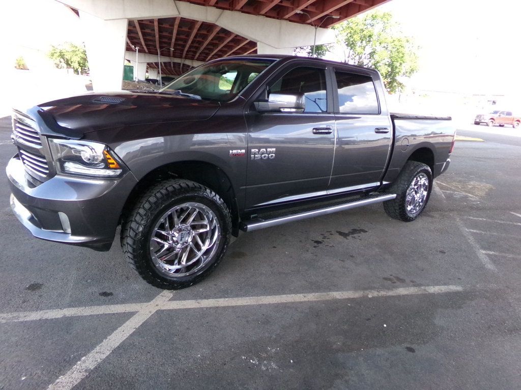 2017 Ram 1500 Sport 4x4 Crew Cab 5'7" Box - 23024778 - 1