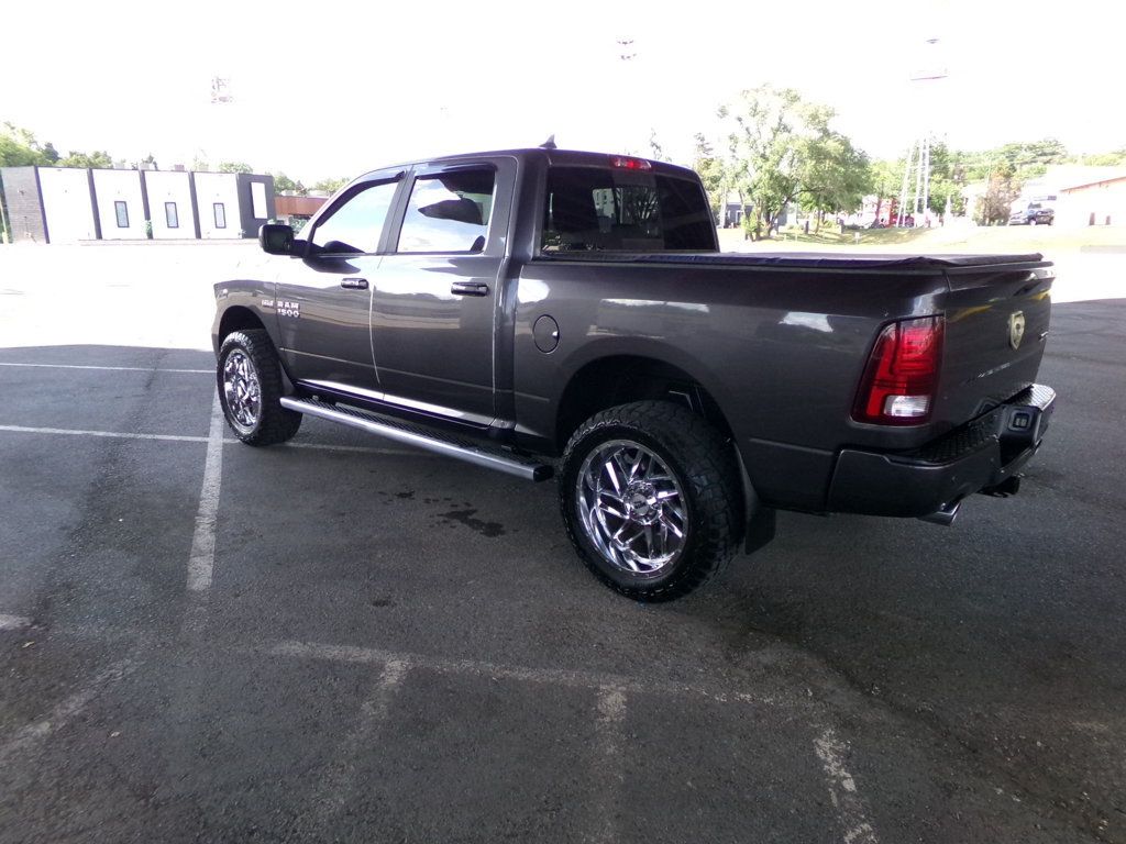 2017 Ram 1500 Sport 4x4 Crew Cab 5'7" Box - 23024778 - 7