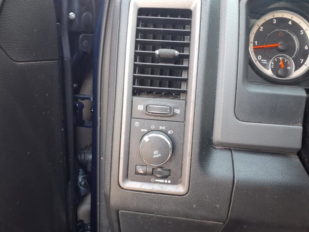 2017 Ram 1500 ST - 22924974 - 16