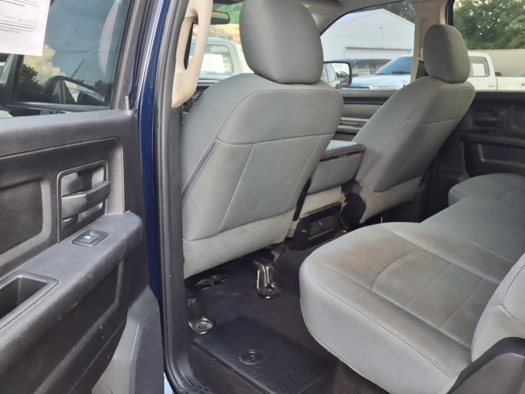 2017 Ram 1500 ST - 22924974 - 18