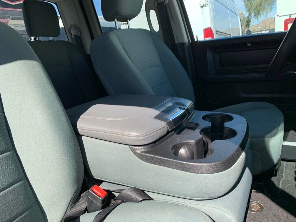 2017 Ram 1500 Tradesman 4x2 Quad Cab 6'4" Box - 23027157 - 24