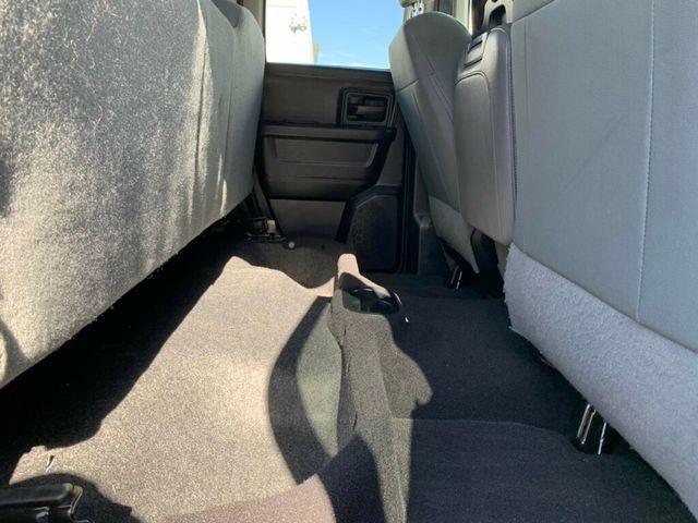 2017 Ram 1500 Tradesman 4x2 Quad Cab 6'4" Box - 23027157 - 31