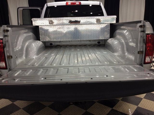 2017 Ram 1500 Tradesman 4x2 Quad Cab 6'4" Box - 22769391 - 21