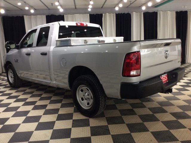 2017 Ram 1500 Tradesman 4x2 Quad Cab 6'4" Box - 22769391 - 3