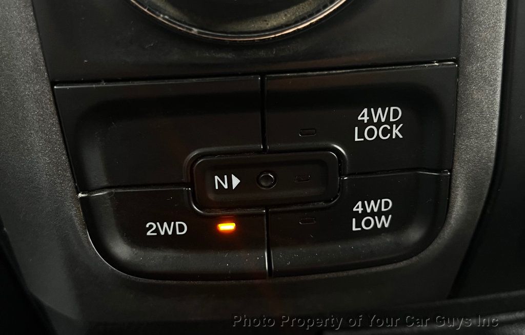 2017 Ram 1500 Tradesman 4x4 Crew Cab 5'7" Box - 23052745 - 23