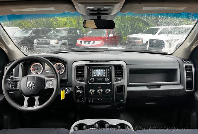 2017 Ram 1500 Tradesman 4x4 Crew Cab 5'7" Box - 23052745 - 29