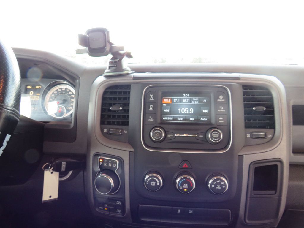 2017 Ram 1500 Tradesman 4x4 Crew Cab 5'7" Box - 22833242 - 17