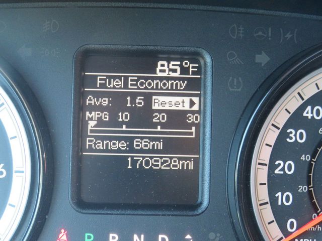 2017 Ram 1500 Tradesman 4x4 Crew Cab 6'4" Box - 23073891 - 8
