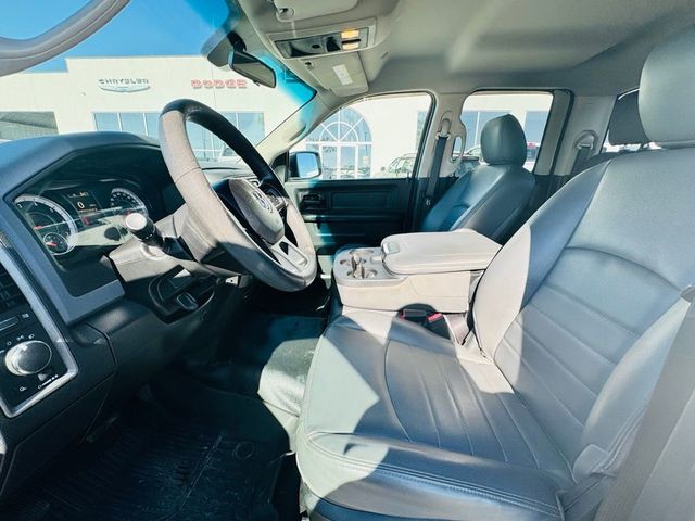 2017 Ram 1500 Tradesman 4x4 Quad Cab 6'4" Box - 23013411 - 12