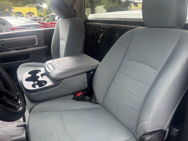2017 Ram 1500 Tradesman 4x4 Regular Cab 8' Box - 23051548 - 8