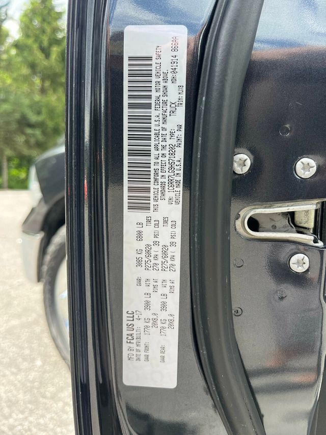 2017 Ram 1500 Well Equipped Big Horn Crew Cab 4x4 - 23032171 - 19