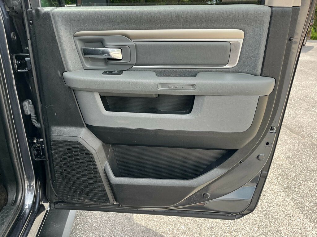 2017 Ram 1500 Well Equipped Big Horn Crew Cab 4x4 - 23032171 - 25