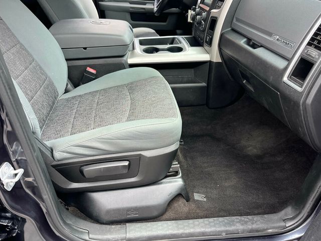 2017 Ram 1500 Well Equipped Big Horn Crew Cab 4x4 - 23032171 - 32