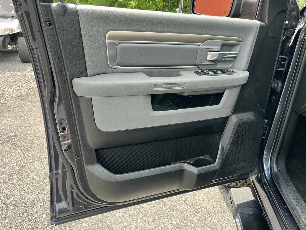 2017 Ram 1500 Well Equipped Big Horn Crew Cab 4x4 - 23032171 - 38