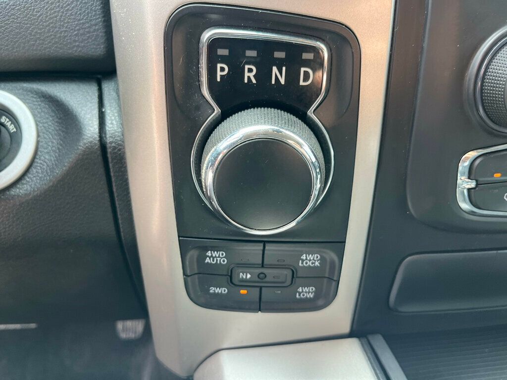 2017 Ram 1500 Well Equipped Big Horn Crew Cab 4x4 - 23032171 - 44