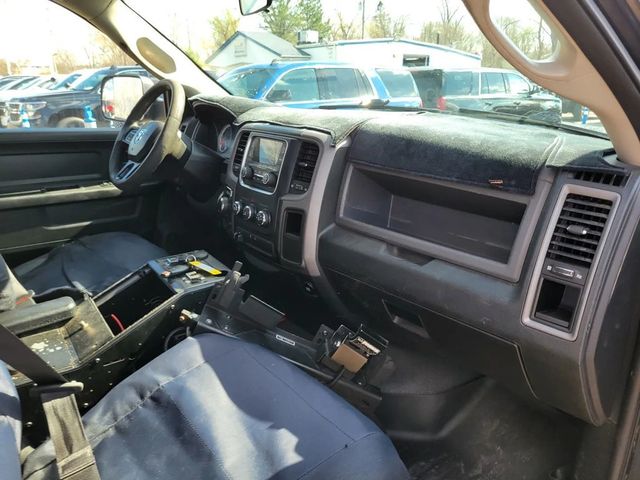 2017 Ram 1500 Quad Cab Tradesman Pickup 4D 6 1/3 ft - 23031811 - 7