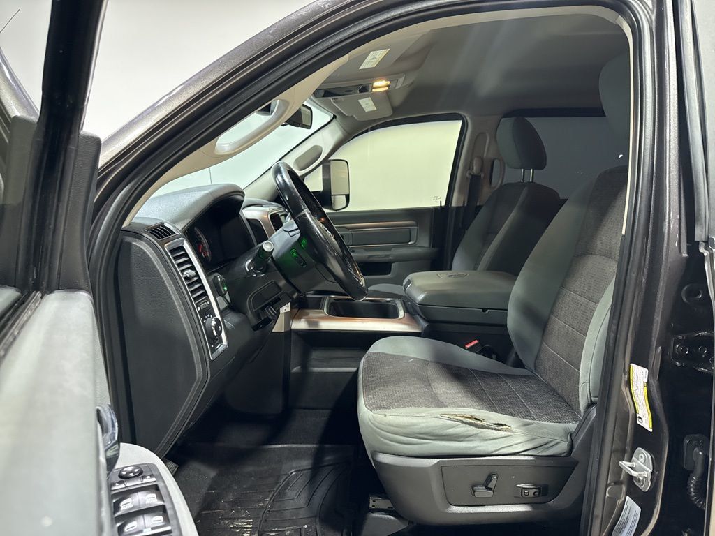 2017 Ram 2500 Big Horn 4x4 Mega Cab 6'4" Box - 22979078 - 33