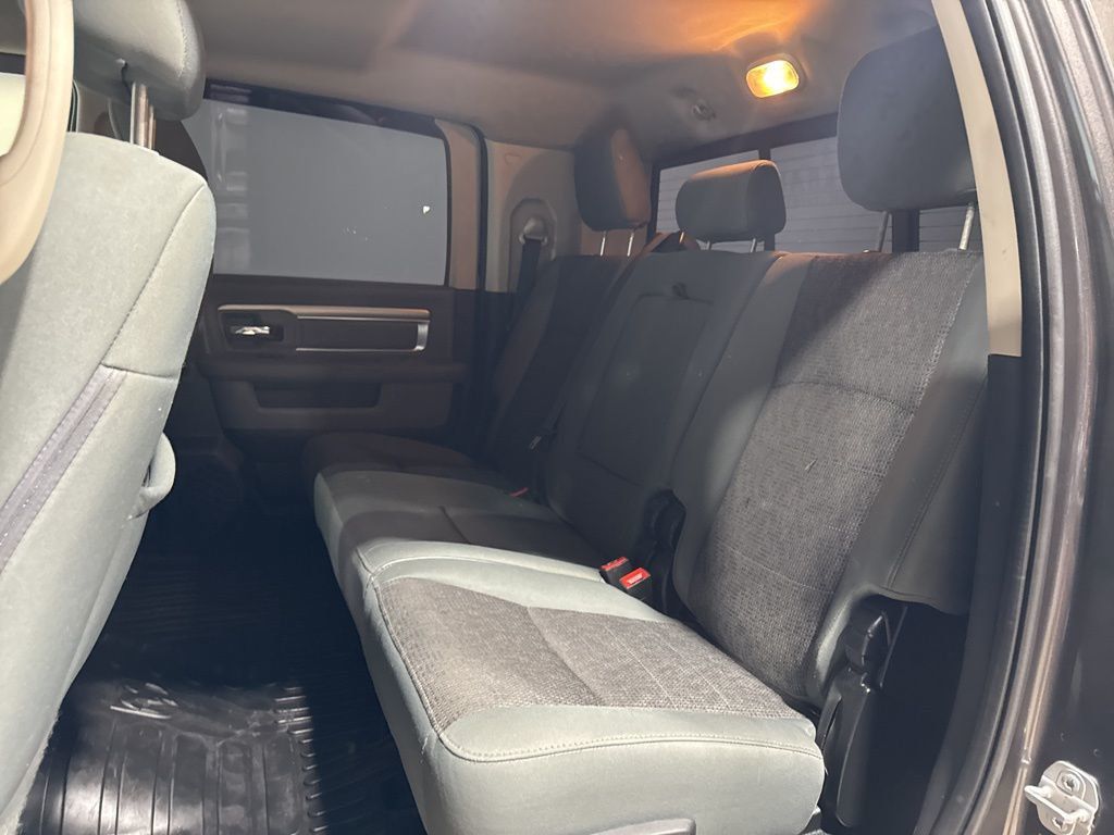 2017 Ram 2500 Big Horn 4x4 Mega Cab 6'4" Box - 22979078 - 39